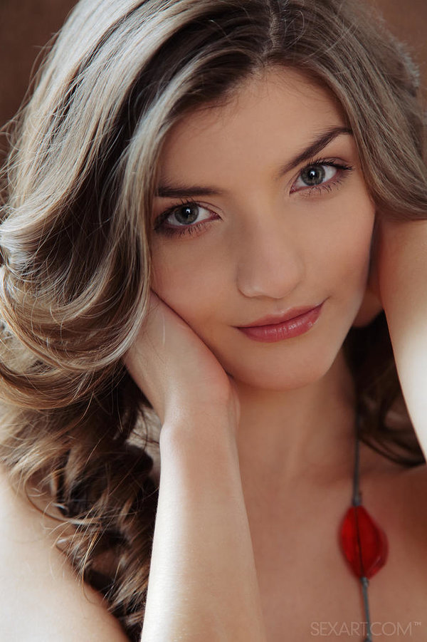 Александра, 22